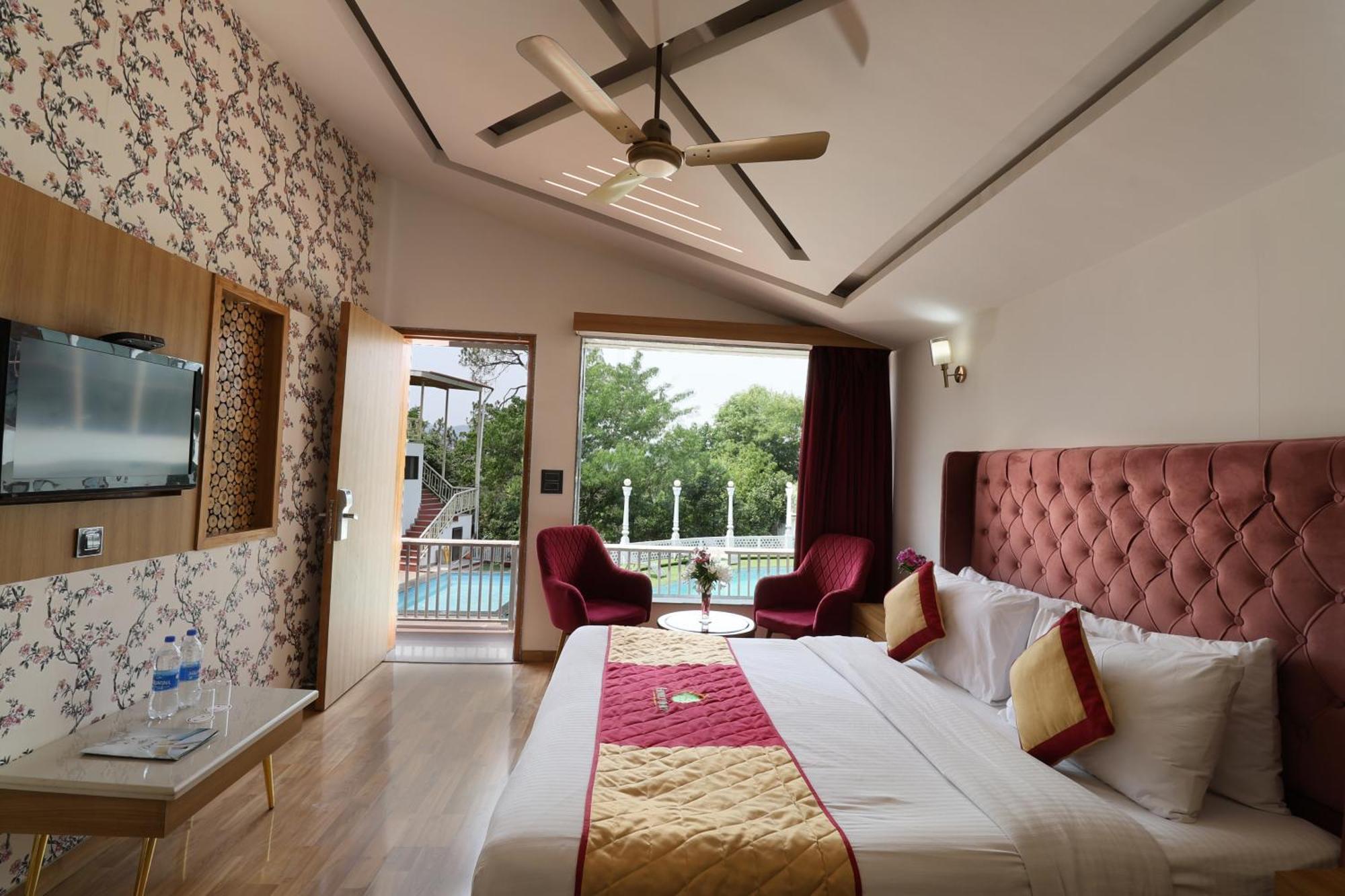 Hunky Dory Resort And Spa Dhar Khurd Exterior foto